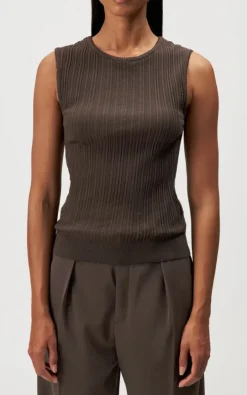 Drykorn - Donkerbruin T-shirt/top