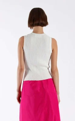 Julia June - Ecru T-shirt/top