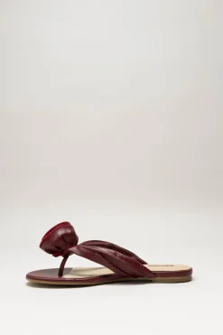 Lola Cruz - Bordeaux Slipper