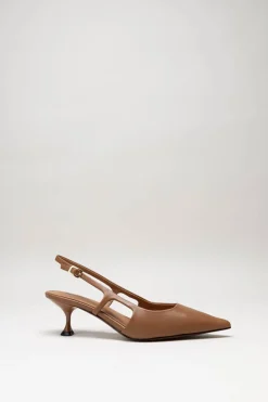 Lola Cruz - Bruin Pump