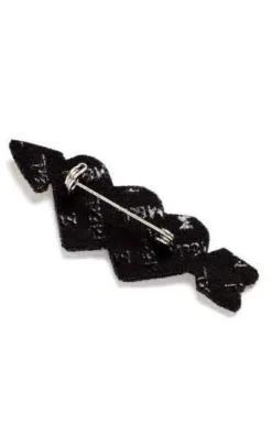 Macon&lesquoy - Rood Broches & pins