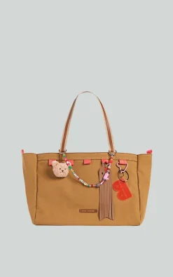Marie Martens - Camel Shopper