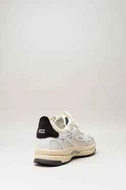Mercer Amsterdam - Beige Sneaker