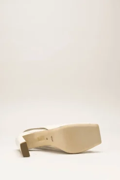 Natan - Ecru Pump