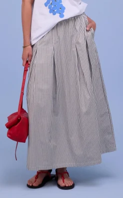Nathalie Vleeschouwer - Kaki Rok