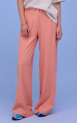 Nathalie Vleeschouwer - Oranje Broek