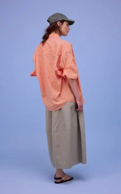 Nathalie Vleeschouwer - Oranje Hemd