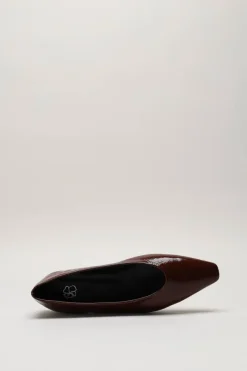 Odare - Bordeaux Ballerina