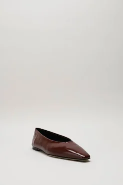 Odare - Bordeaux Ballerina