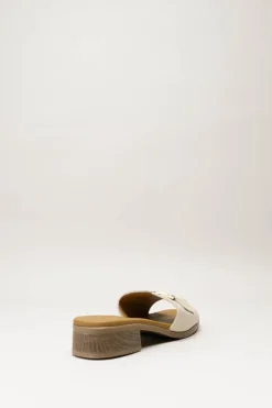 Oh My Sandals - Lichtbeige Muiltje