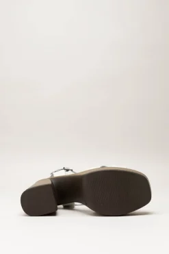 Oh My Sandals - Lichtbeige Sandaal hak