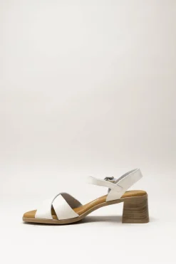 Oh My Sandals - Lichtbeige Sandaal hak