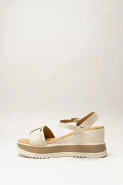 Oh My Sandals - Lichtbeige Sandaal sleehak