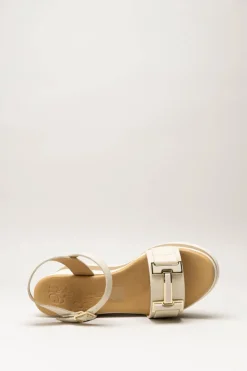 Oh My Sandals - Lichtbeige Sandaal sleehak