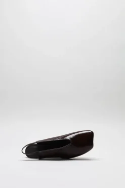 Poeve - Donkerbruin Pump