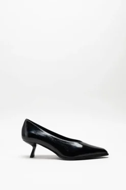 Poeve - Zwart Pump