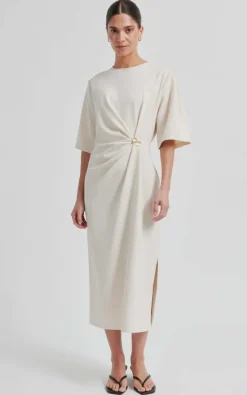 Second Female - Beige Jurk