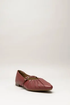 Tango - Bordeaux Ballerina