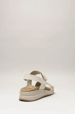 Treintas - Lichtbeige Sandaal sleehak