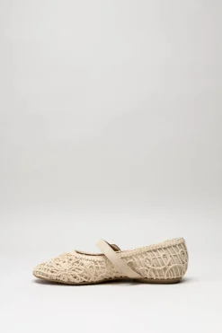 Valentina - Beige Ballerina