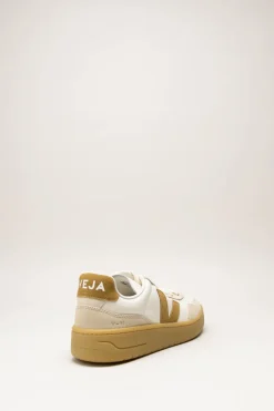 Veja - Gebroken wit Sneaker