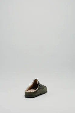 Verbenas - Kaki Pantoffel