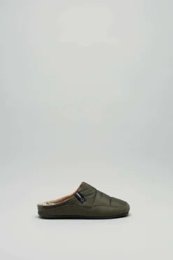 Verbenas - Kaki Pantoffel